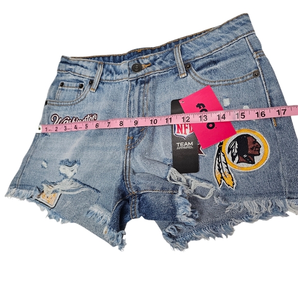 NWT NFL FocoWashington Redskins Denim Shorts Size Small Women's Embroidere - Picture 9 of 14